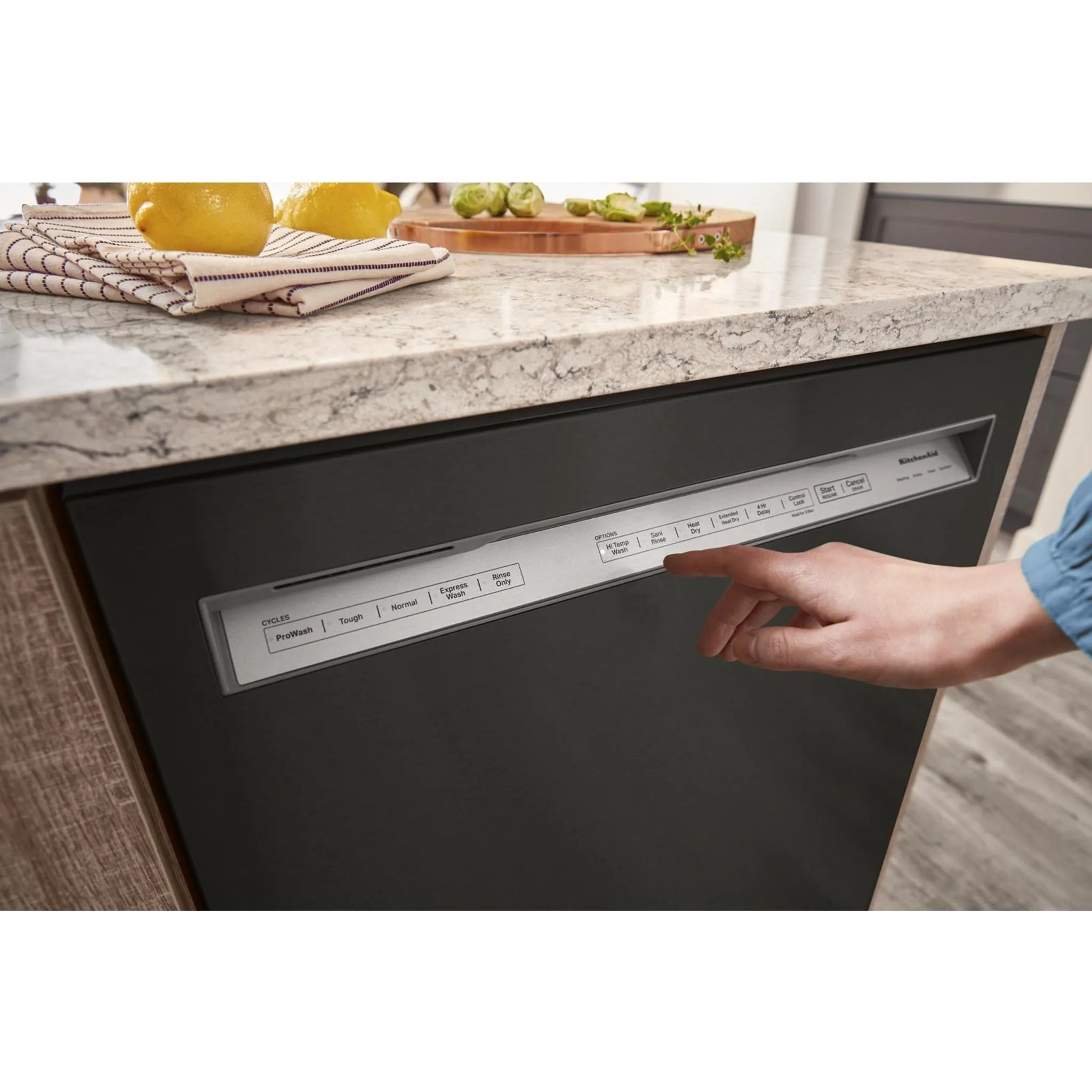 KitchenAid  44 dBA Dishwasher in PrintShield Finish with FreeFlex Third Rack (KDFM404KBS)