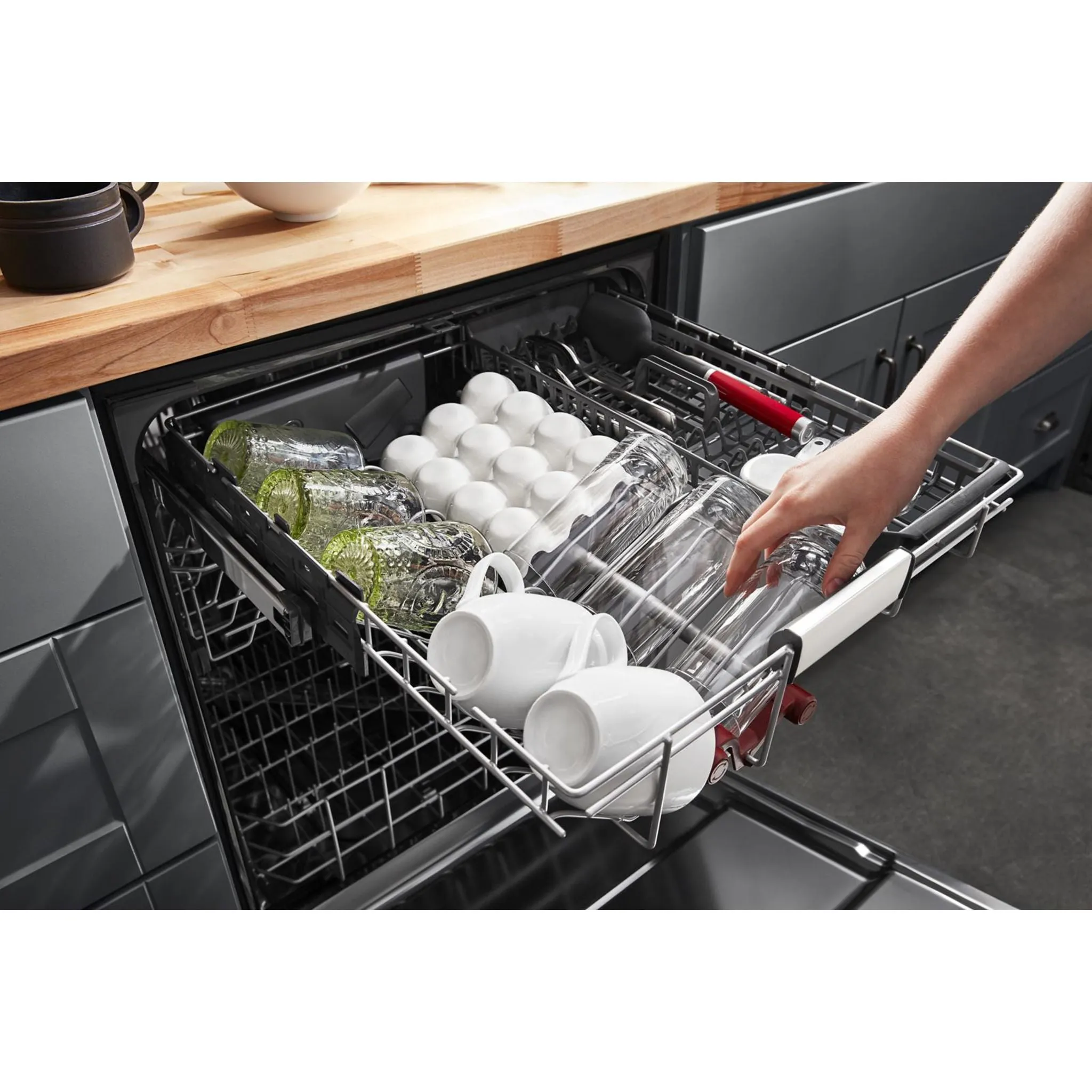 KitchenAid  44 dBA Dishwasher in PrintShield Finish with FreeFlex Third Rack (KDFM404KBS)