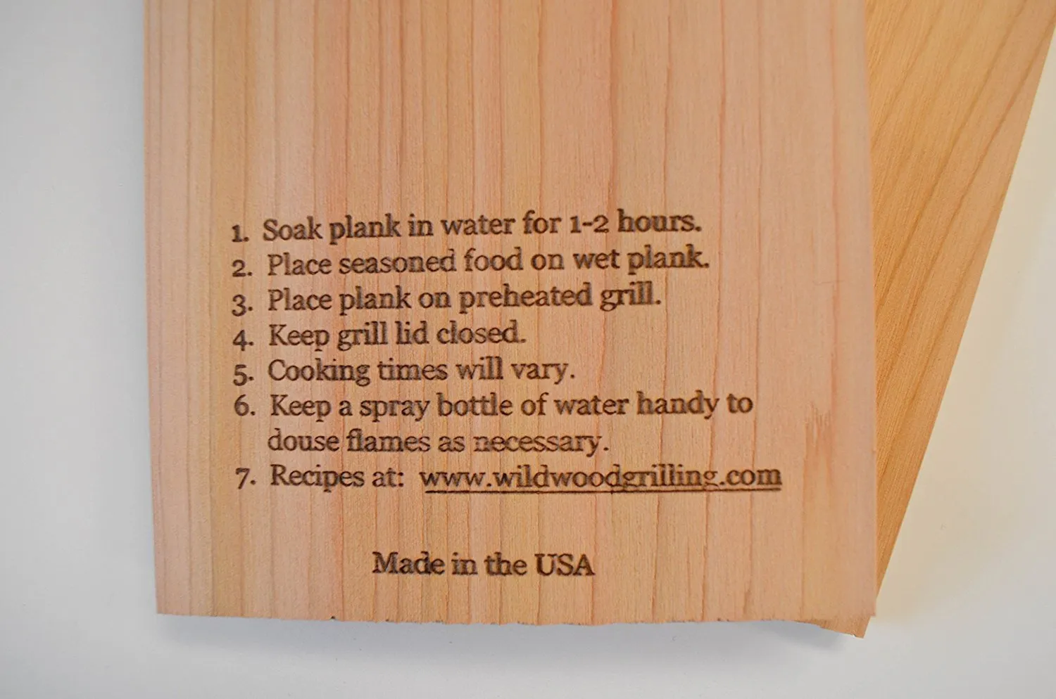Premium Cedar Wood Grilling Planks (2-Pack) for Cooking Salmon, Vegetables and More - 2-4 Servings (5 Inches by 11 Inches) - Made in USA